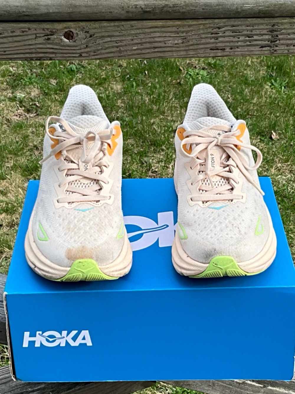 Hoka Clifton 9 Women’s Sneakers